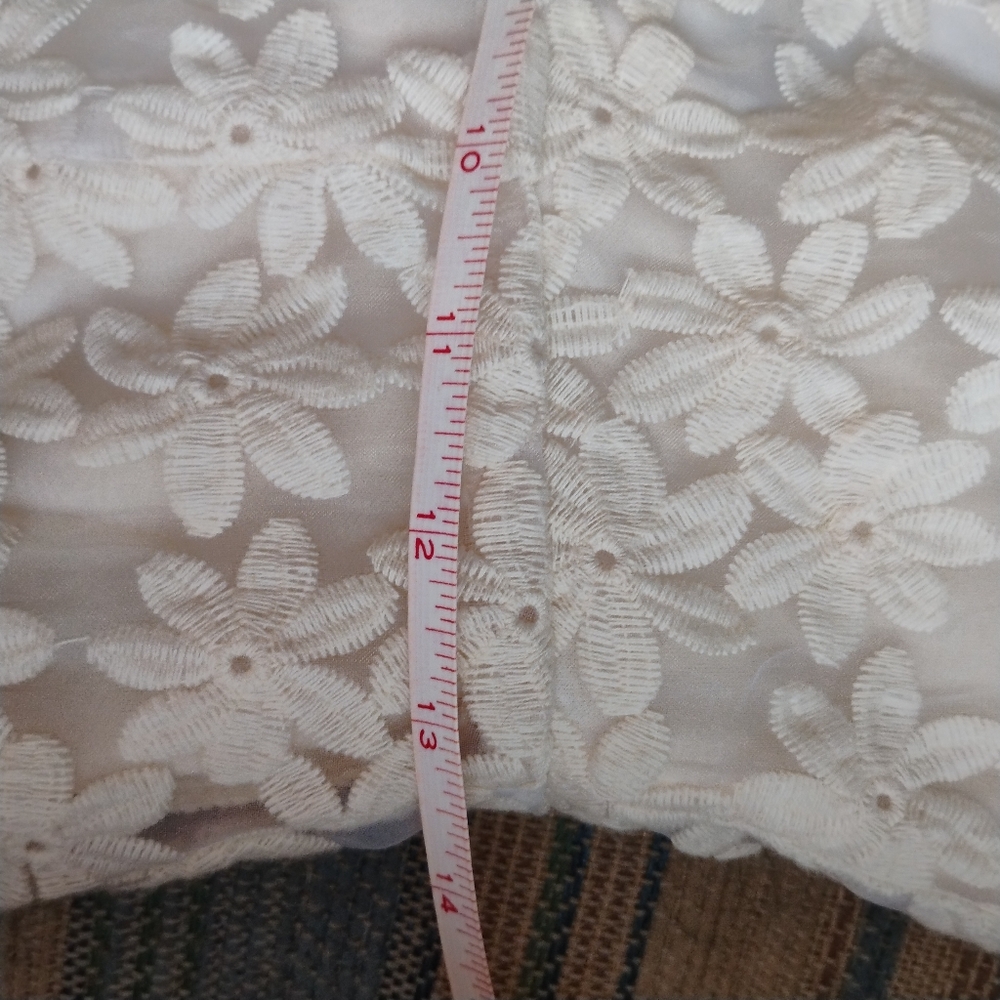 Elegant White Lace Dress By Blu Pepper - Picture 4 of 15